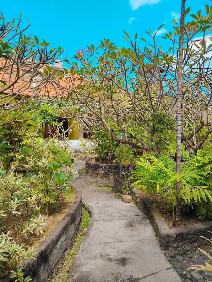 فندق Berlian Inn Kuta Beach