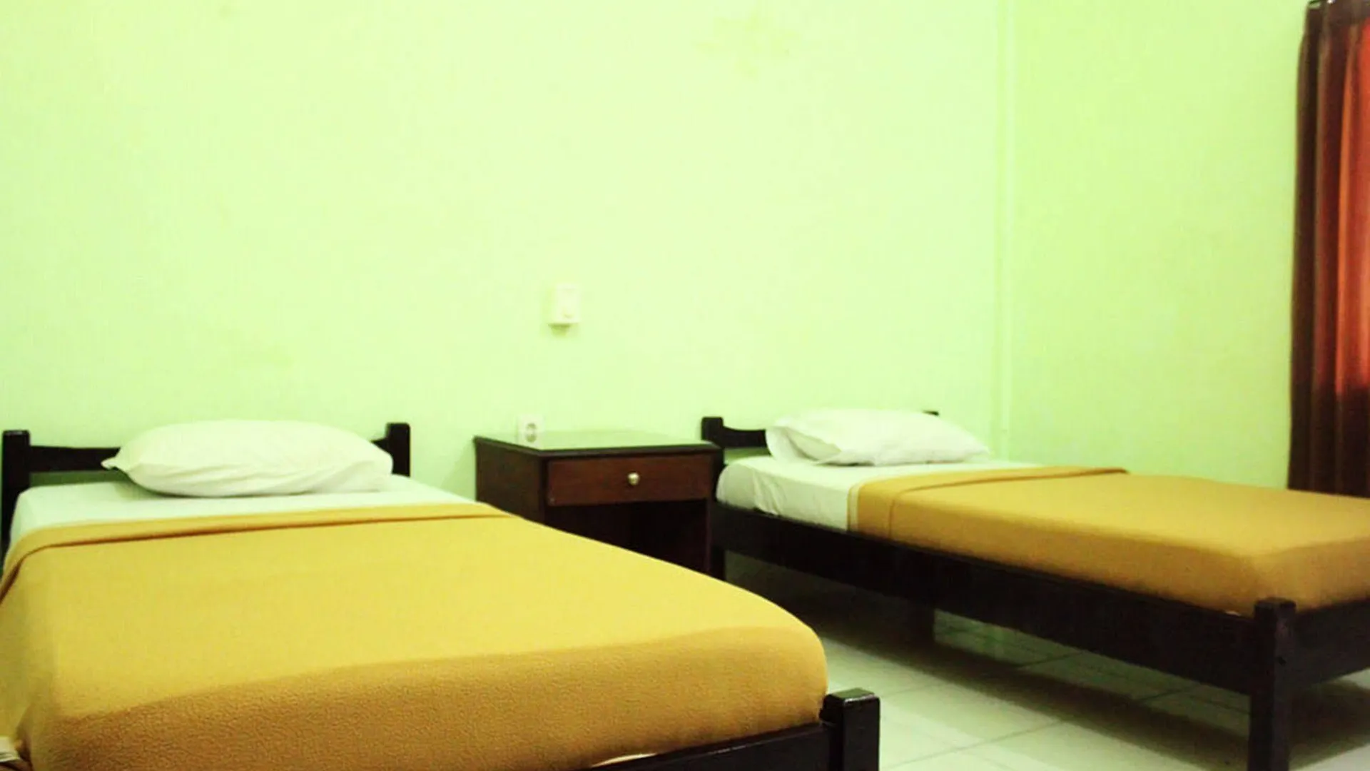 酒店 Berlian Inn Kuta Beach