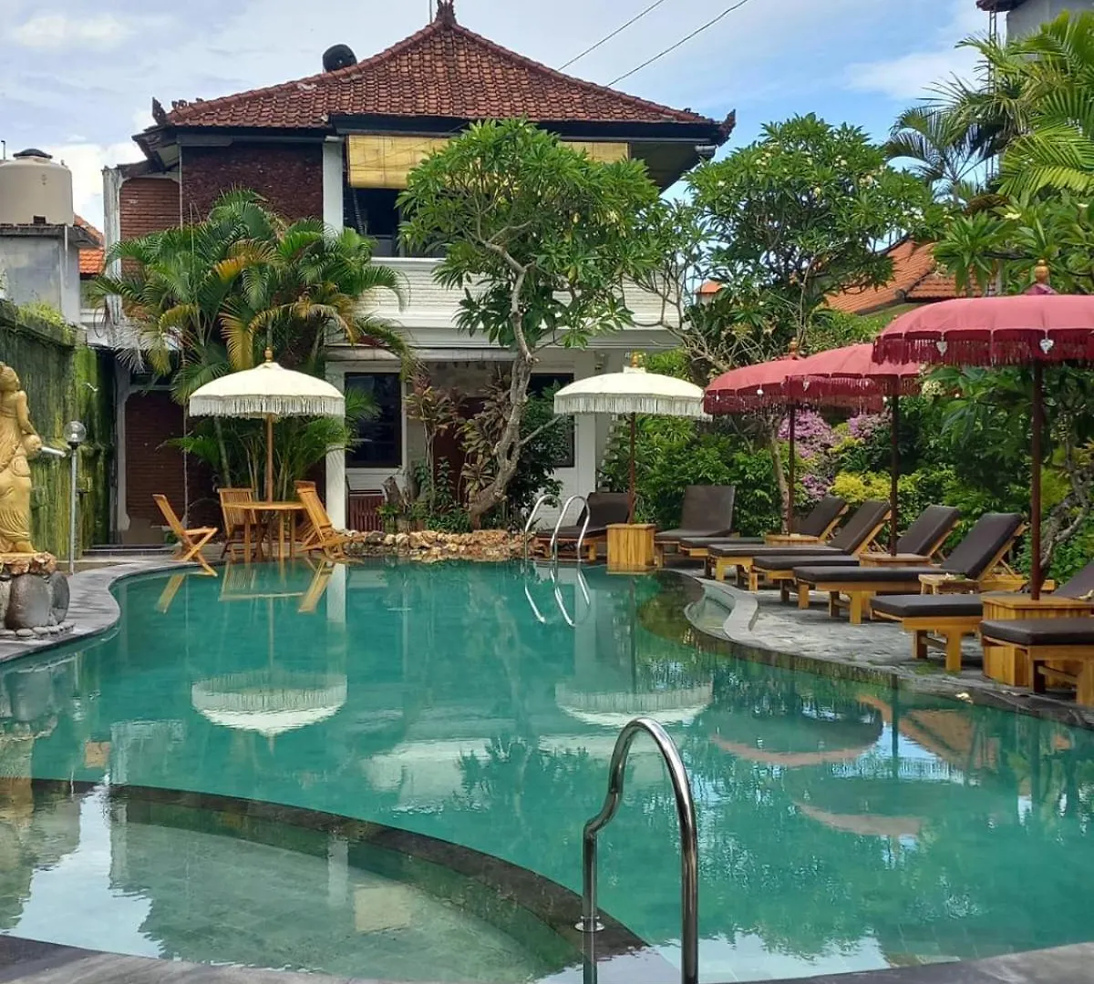 Berlian Inn Kuta Beach 2*, Kuta (Bali) Indonesia